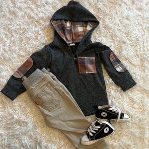 Converse size 4 18 month Levi joggers